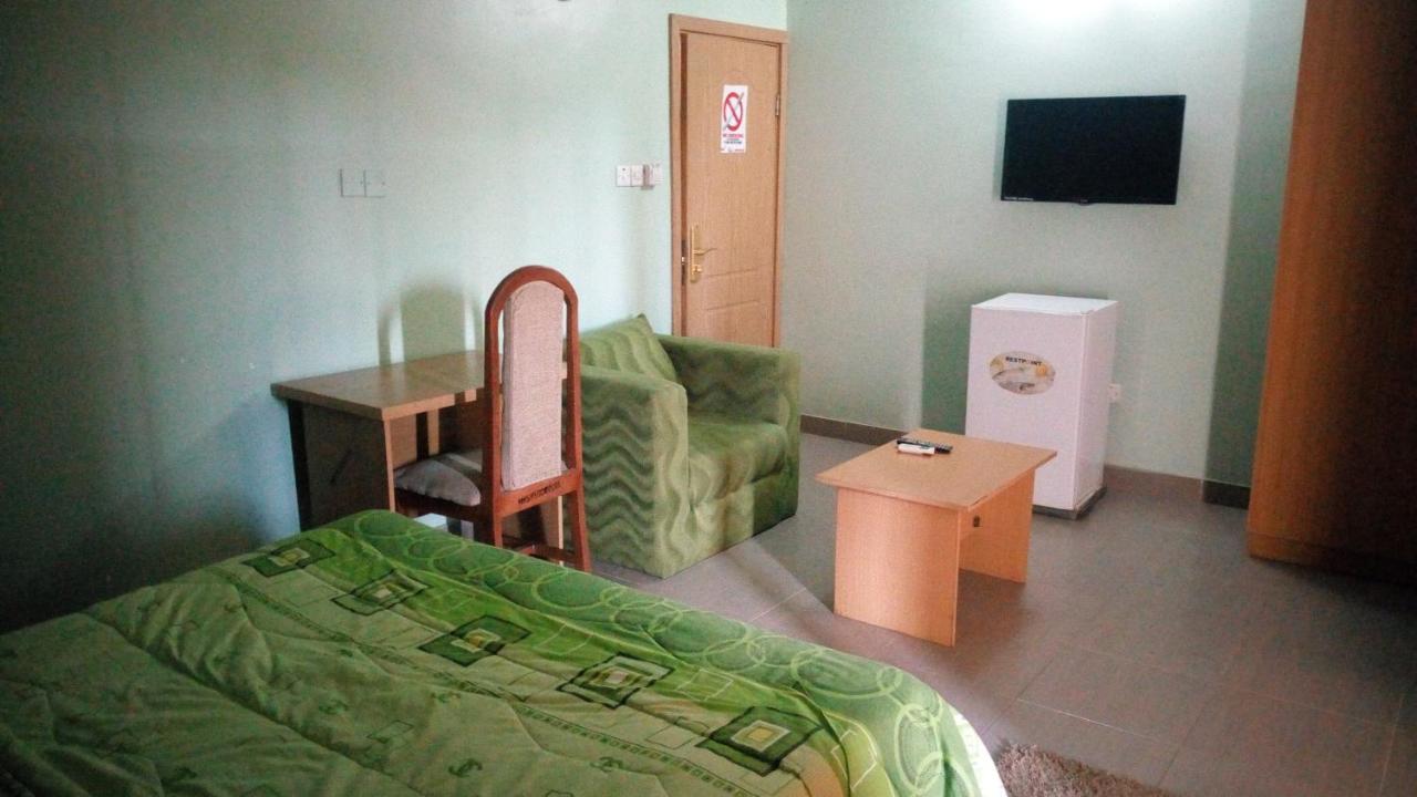 Mataan Hotel And Suites Ibadan Exterior foto